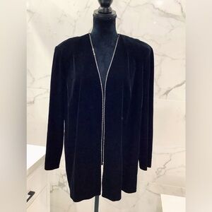 ELEGANT dressy embellished velvet jacket 🌹